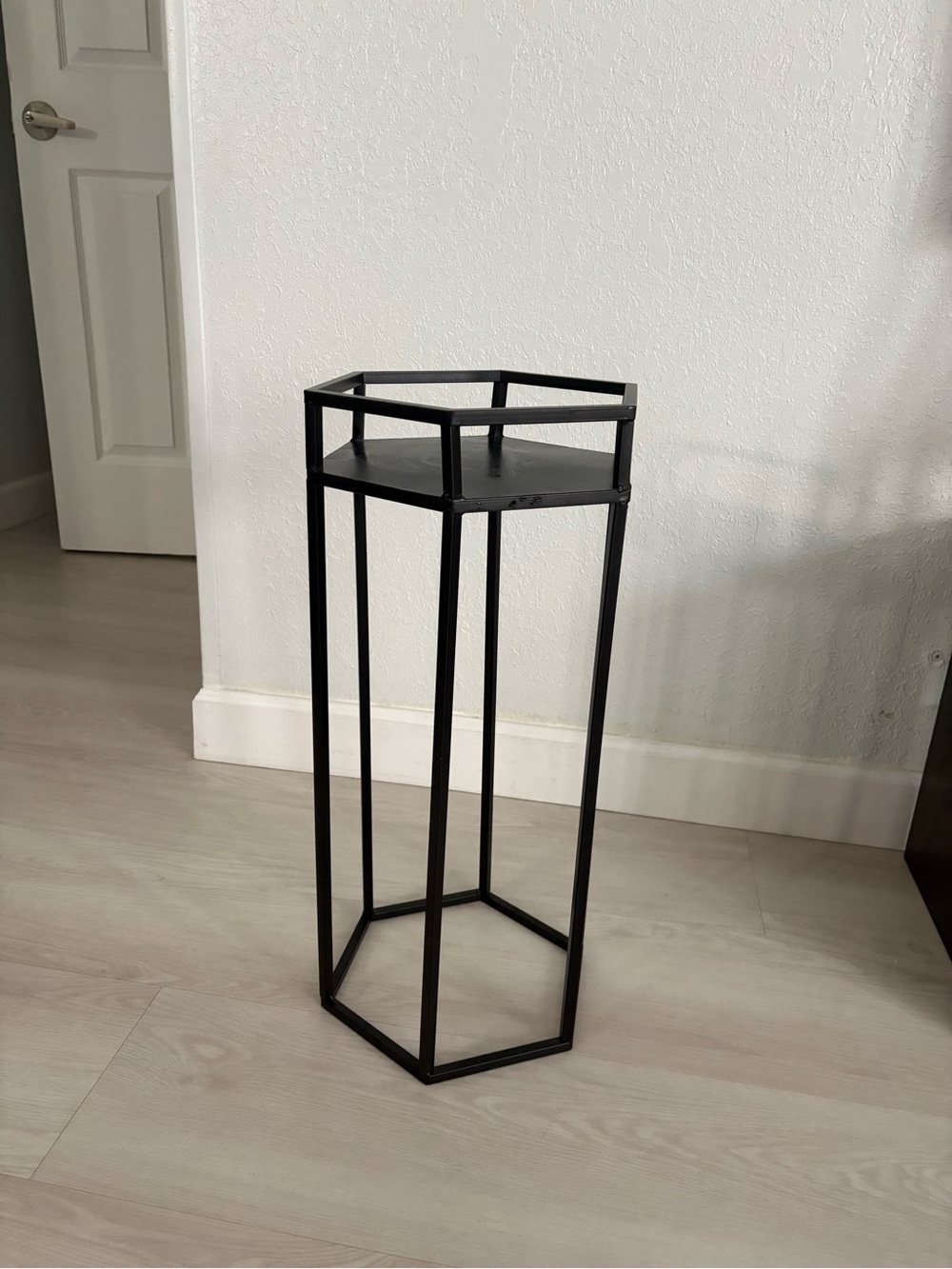 Black Hexagon Metal Plant Stand - Brand Unspecified